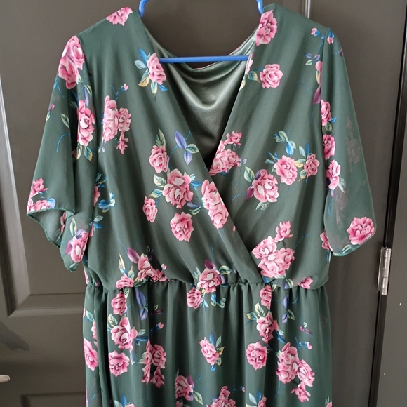 Floral Green 3x  Dress - Picture 5 of 5